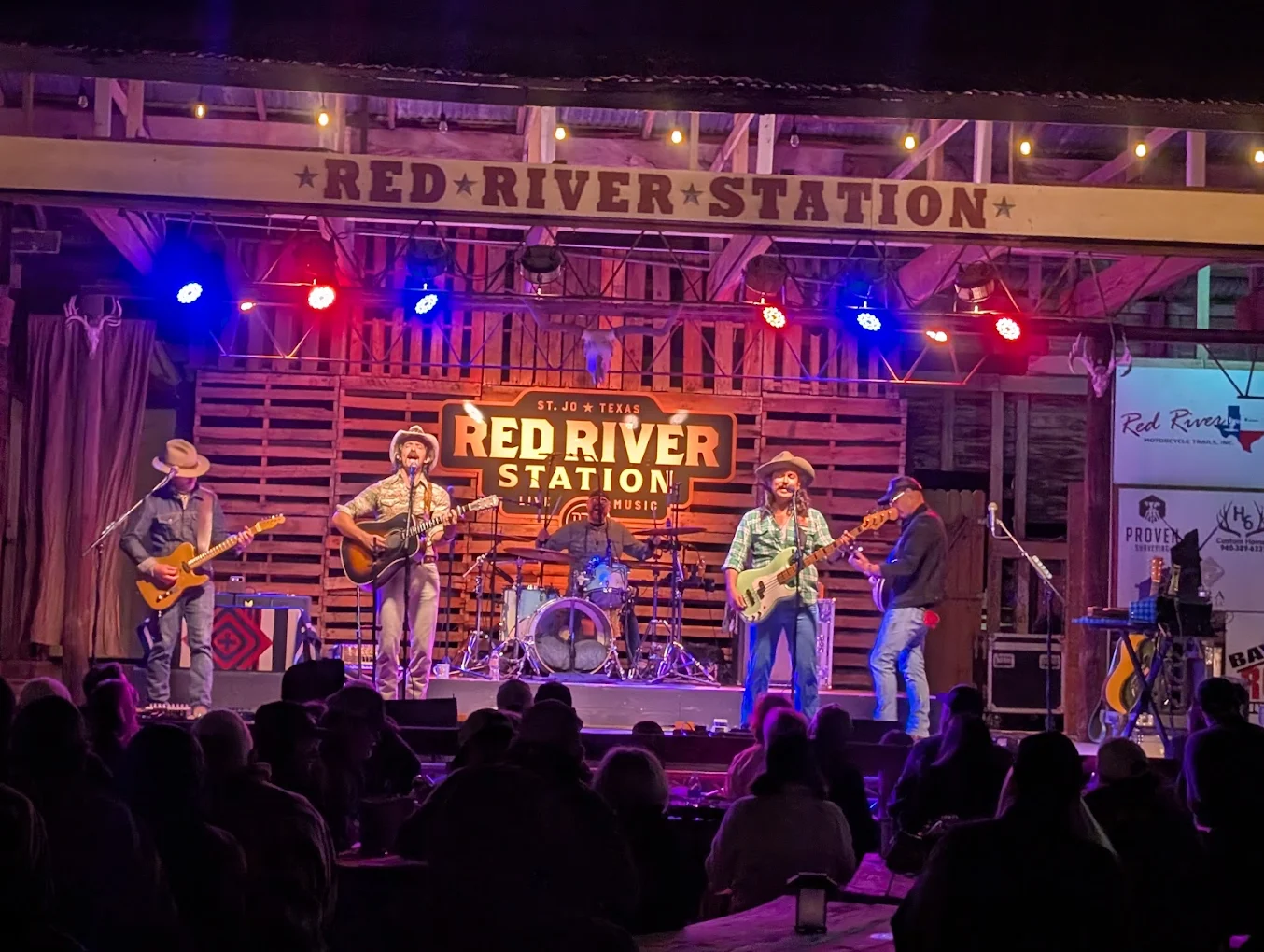 Live country music concert at Red River Station in Saint Jo, Texas